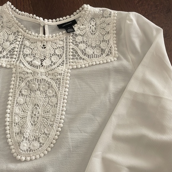 Halogen White Lace and Crepe Top - Picture 4 of 5